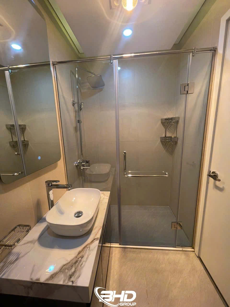 Bố trí phòng tắm và nhà vệ sinh khoa học